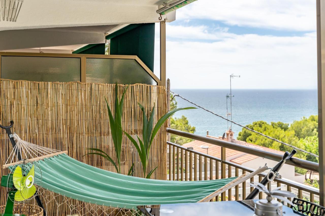 Beach Front Retro Hideaway In Salou Eksteriør billede
